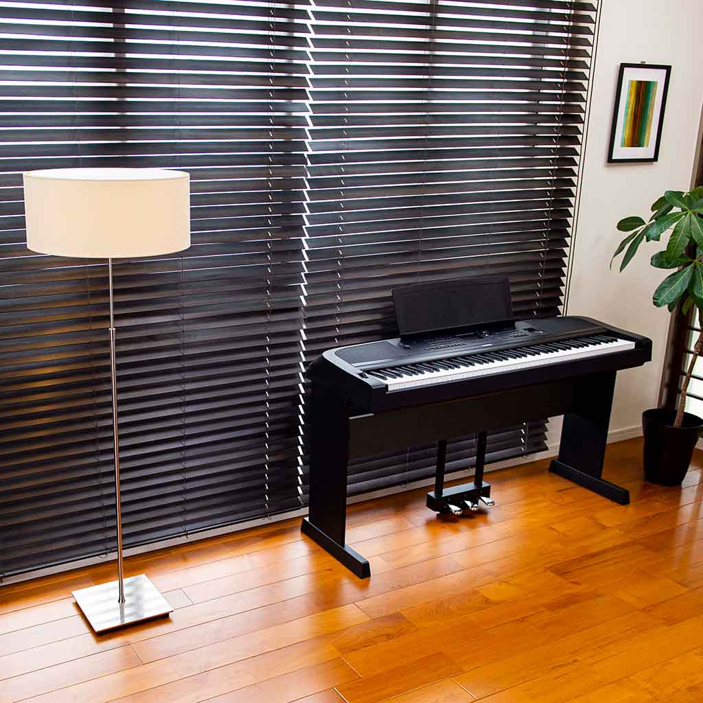 Yamaha DGX-670 Digital Piano 88 Weighted Keys-Andy's Music